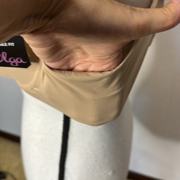 Olga NWT Tan Lace Bra Size 44C - Picture 4 of 10